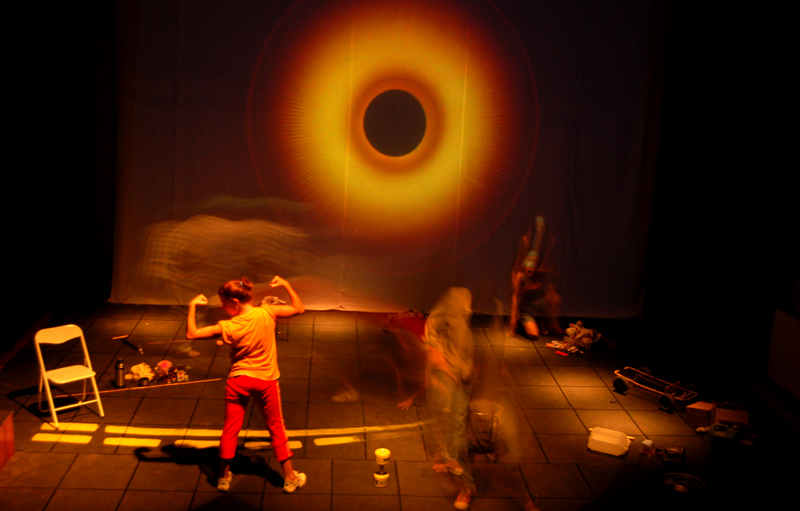 SOLEDAD GONZÁLEZ, Dramaturga/Directora/Performer